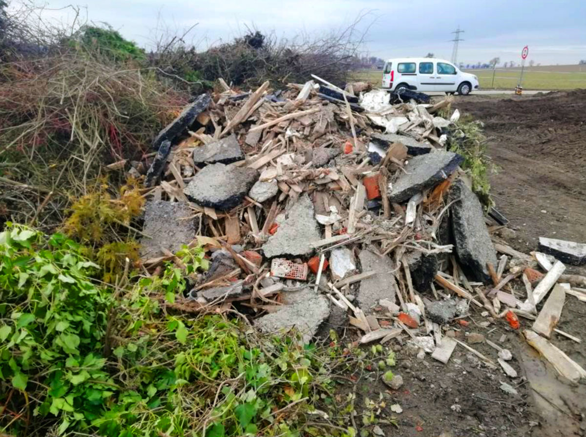 Illegale Bauschuttablagerungen im Raum Mosbach | Über 70 Tonnen an drei Stellen Illegale Bauschuttablagerungen im Raum Mosbach